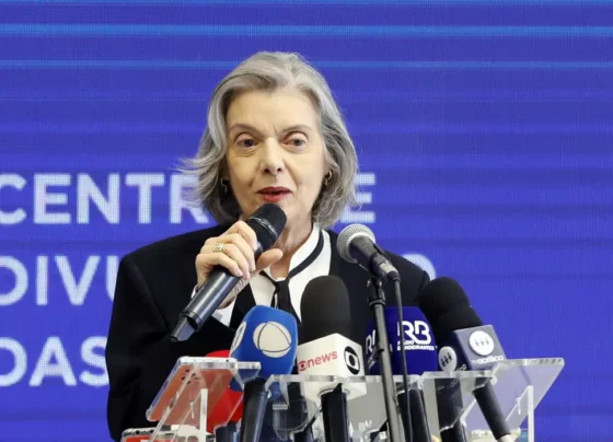 TSE dará resposta rápida a notícia-crime de Boulos, diz Cármen Lúcia