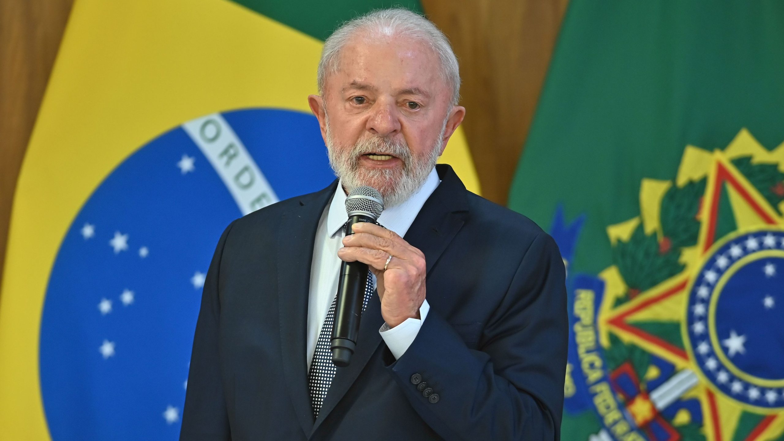Crescimento econômico vive “milagre“ apesar de juro e Trump, diz Lula