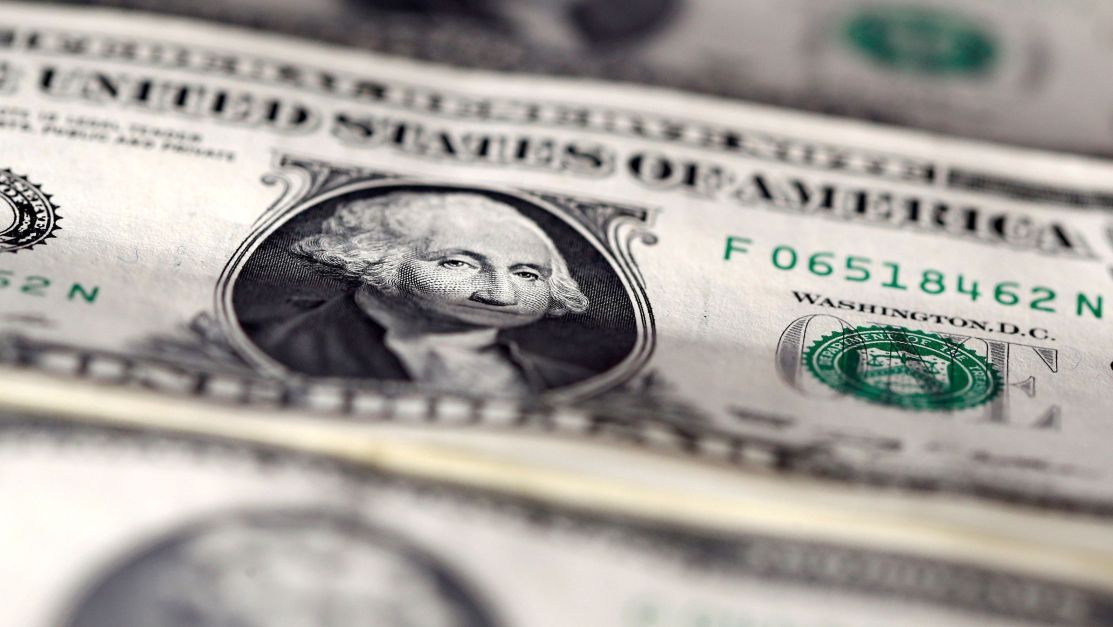 Dólar salta na Argentina por demanda represada, diz economista