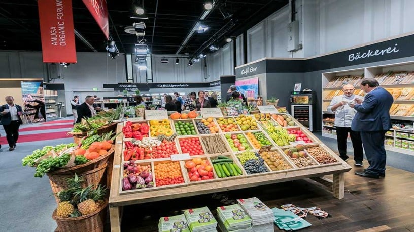 Batata, café e tomate pressionam a inflação em abril