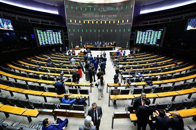 Comissão especial do Imposto de Renda marca 1ª audiência pública
