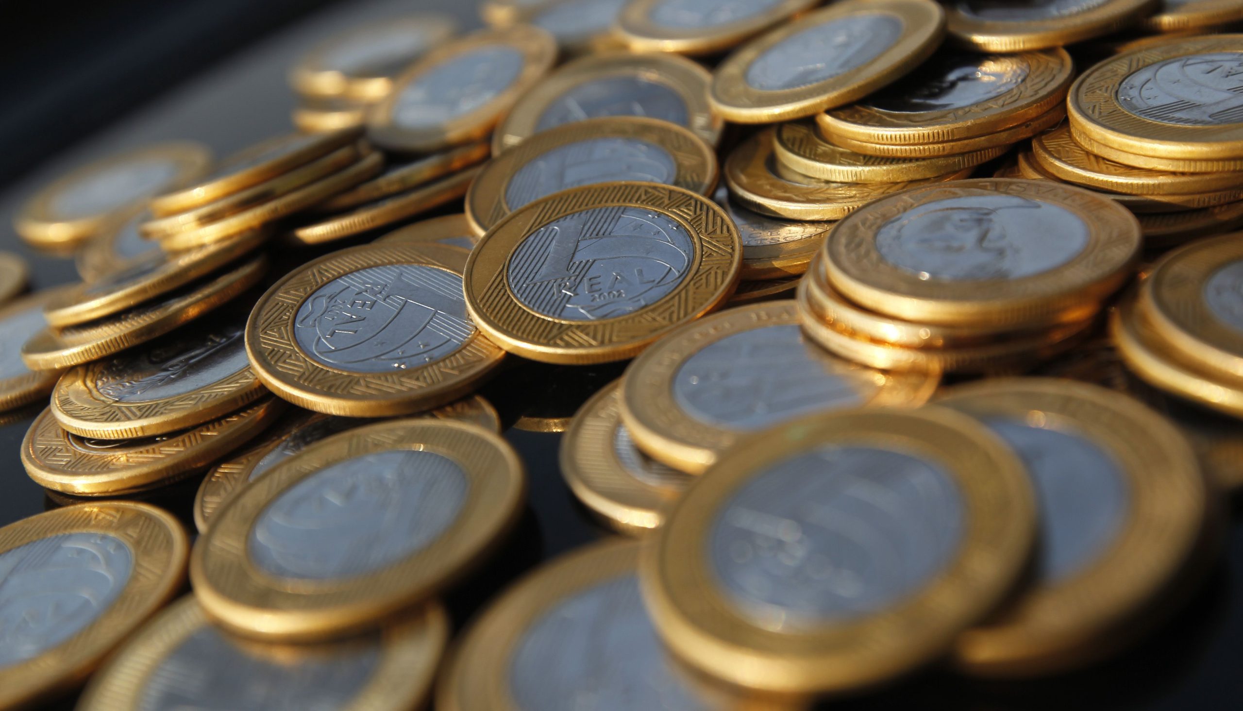 Mercado reduz projeções para dívida pública em 2025 e 2026, mostra Prisma