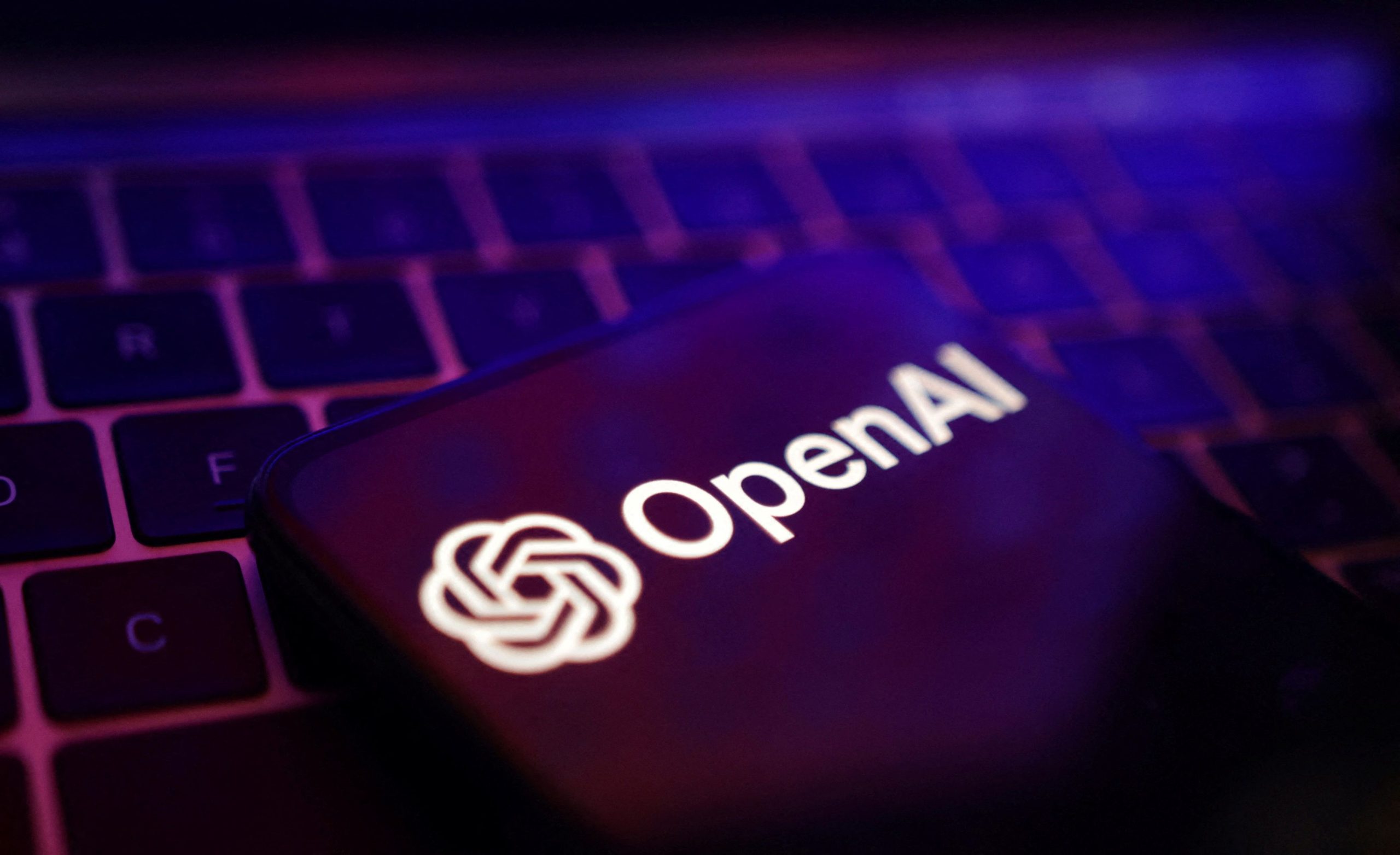 OpenAI negocia com Microsoft novo financiamento e futuro IPO, diz jornal