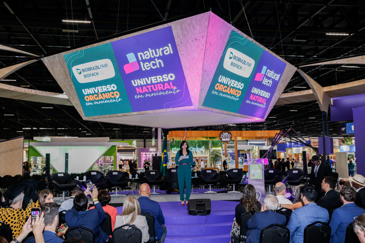 Sebrae impulsiona pequenos negócios na Bio Brazil Fair e Naturaltech