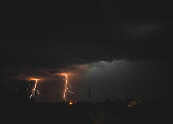 chuva forte, tempestade, raios