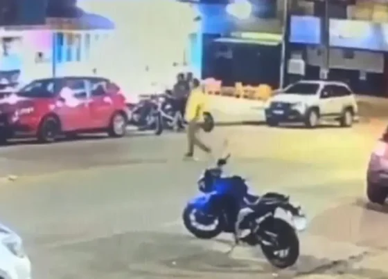 Vereador Carlim da Feira foi atropelado por uma moto - (Foto: reprodução)