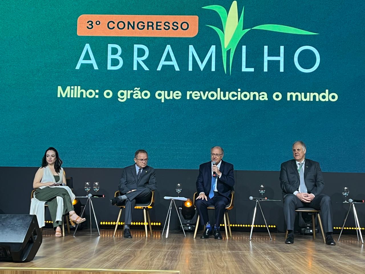 Geraldo Alckmin congresso abramilho foto Pedro Silvestre Canal Rural Mato Grosso