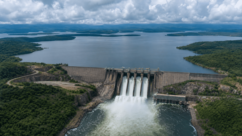 ONS prevê poupar água em Itaipu e usinas do Sul com avanço do El Niño