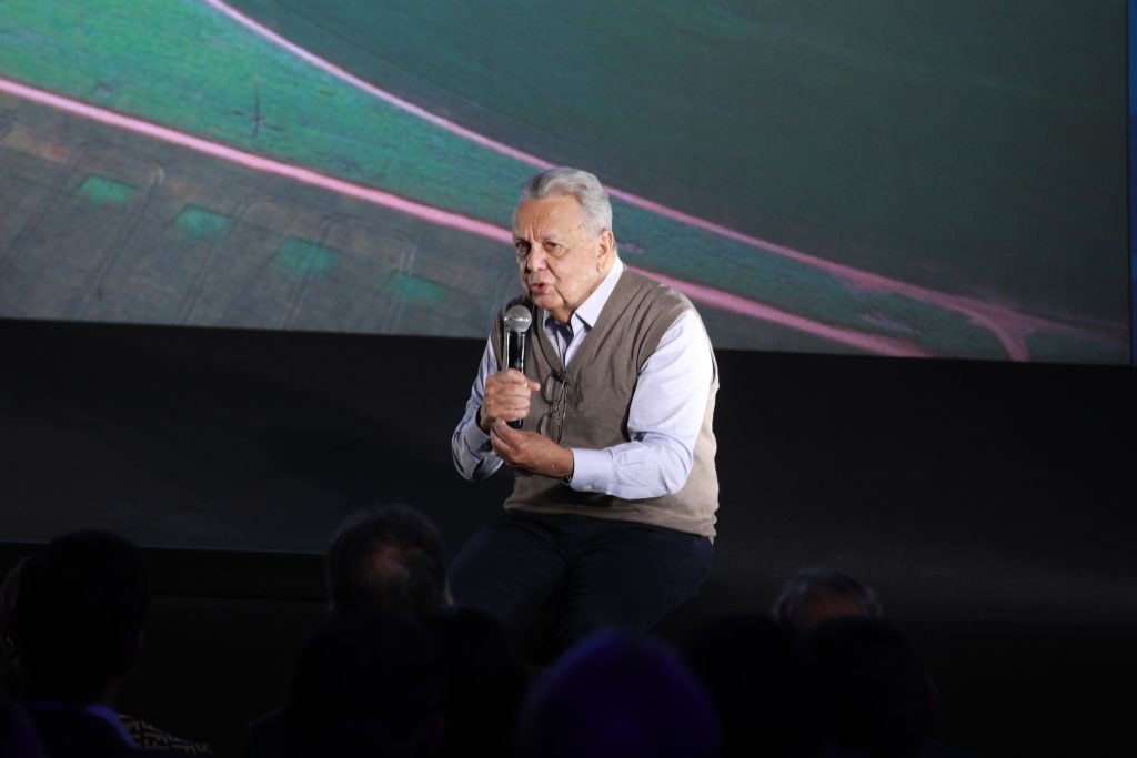 Ex-ministro Roberto Rodrigues durante abertura do Fiap 2026