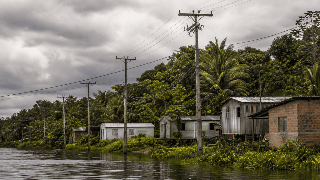 Ausência da Âmbar Energia domina debate na Câmara sobre apagões no Amazonas