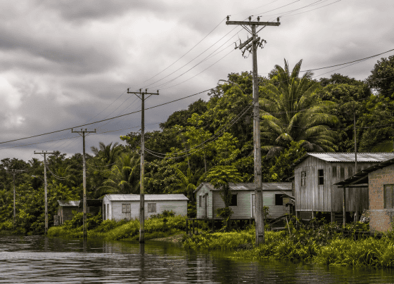 Ausência da Âmbar Energia domina debate na Câmara sobre apagões no Amazonas