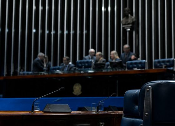 Após relator rejeitar emendas, fim da escala 6×1 deve ter votação decisiva na próxima semana