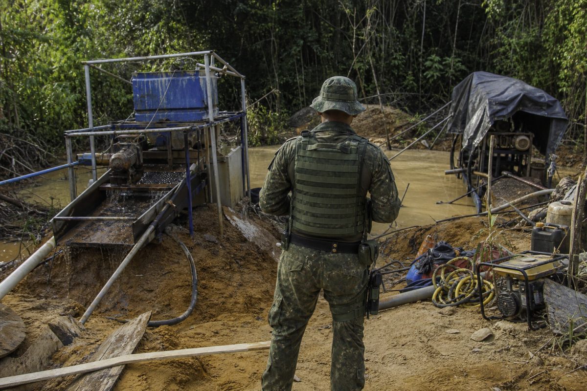 Batalhão Ambiental da PM apreende maquinas e fecha garimpos ilegais em MT