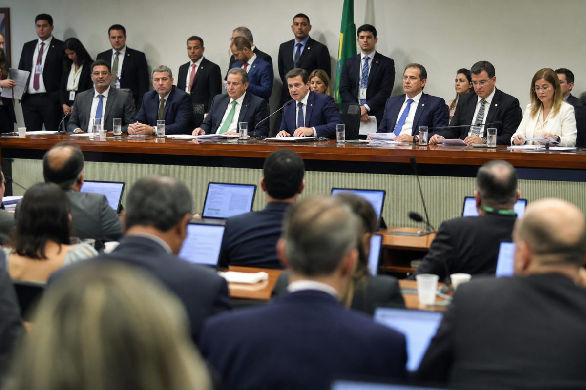 Congresso forma comissão para revisar MP sobre dívidas rurais