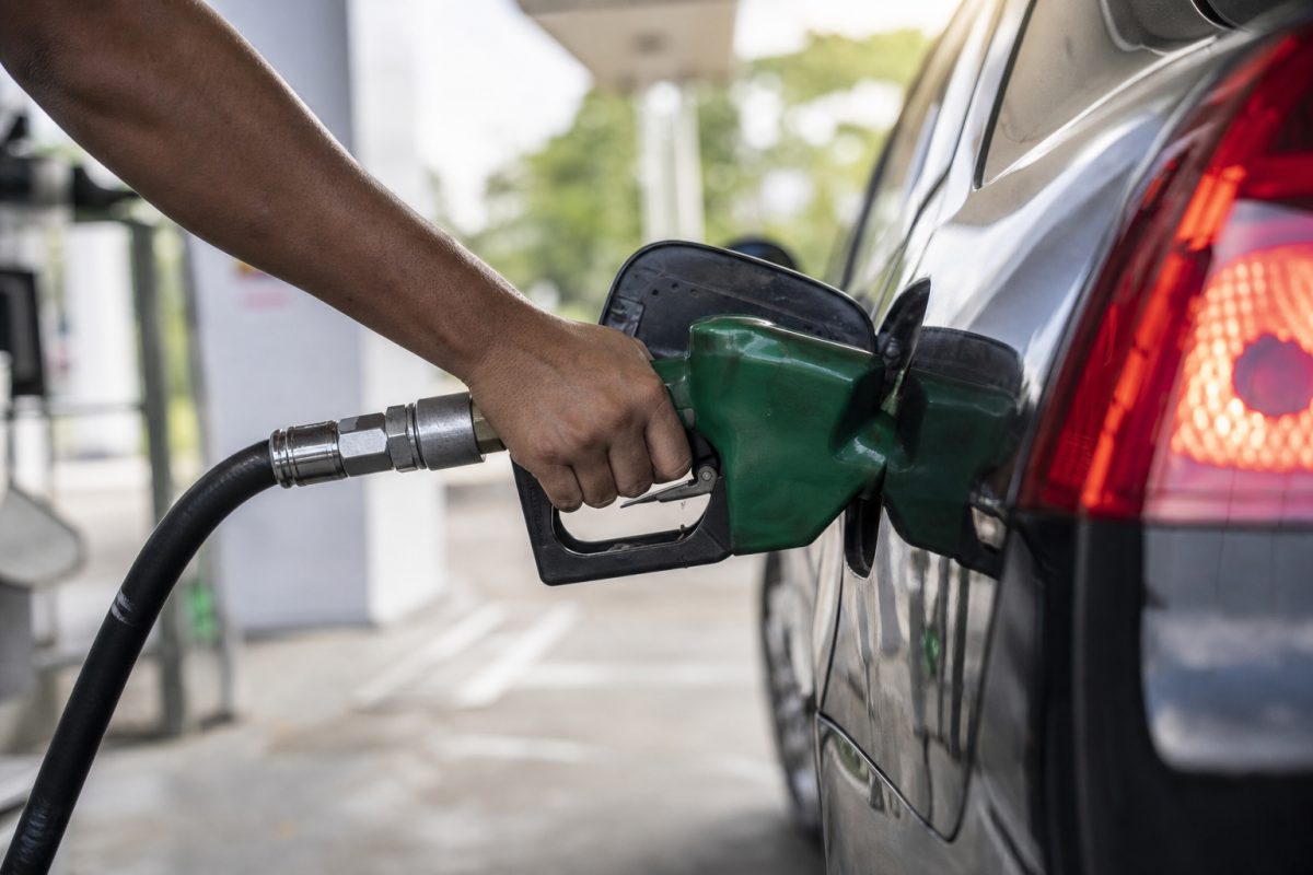 Gasolina com 32% de etanol entra em vigor; veja o que muda
