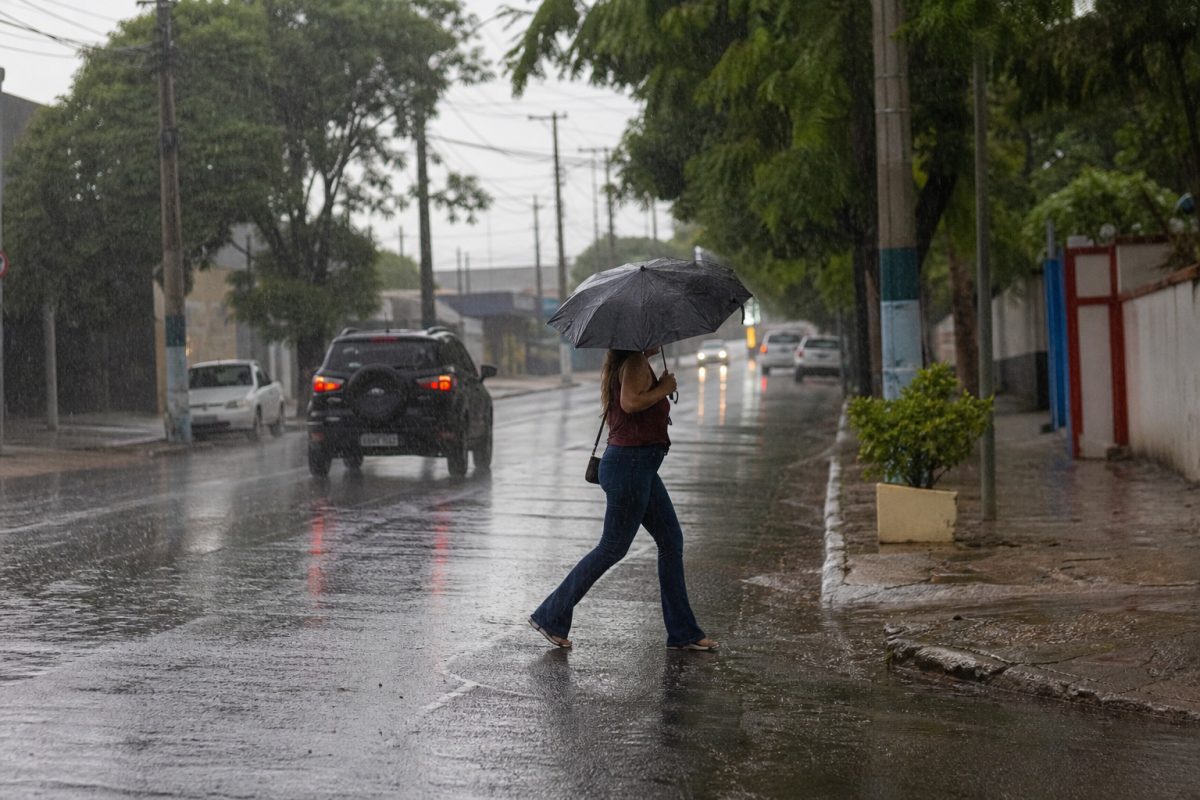 Chuva finalmente chega a Rondonópolis e dá alívio ao calorão